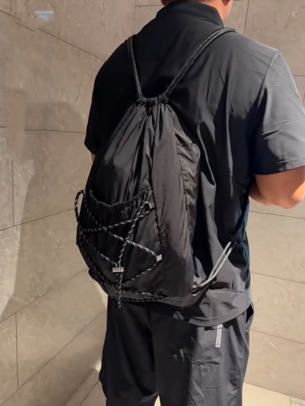 SHELKSBAG Unisex Wrinkled Nylo - Drawstring Gym Bag recension och pris